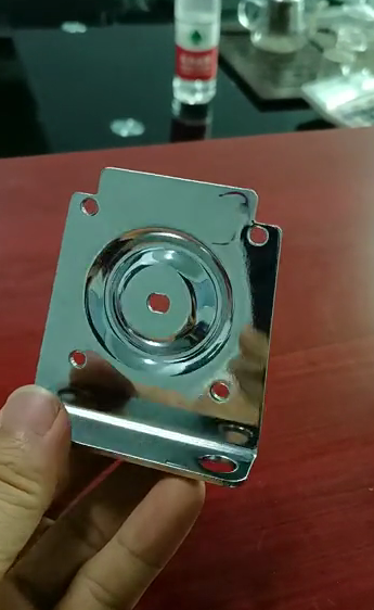 寻求有资质挂镀亮铬的电镀加工厂，量每月约两万件，材质是spcc