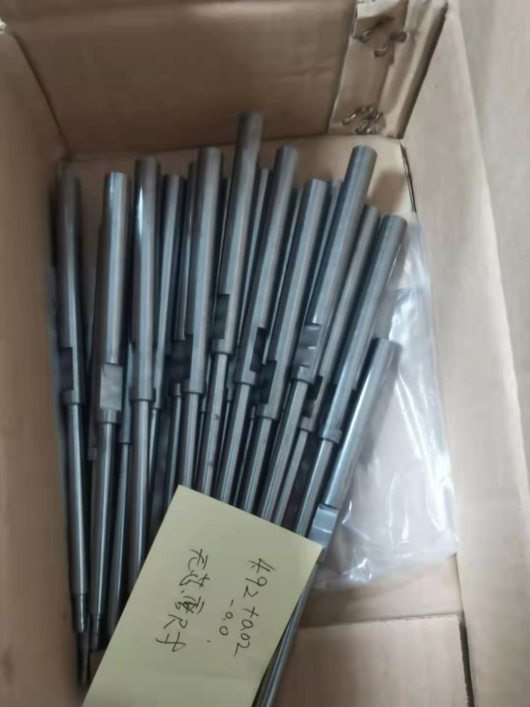 寻求深惠莞挂镀黑镍的电镀加工厂，量这一批有五六千件，要先打样的