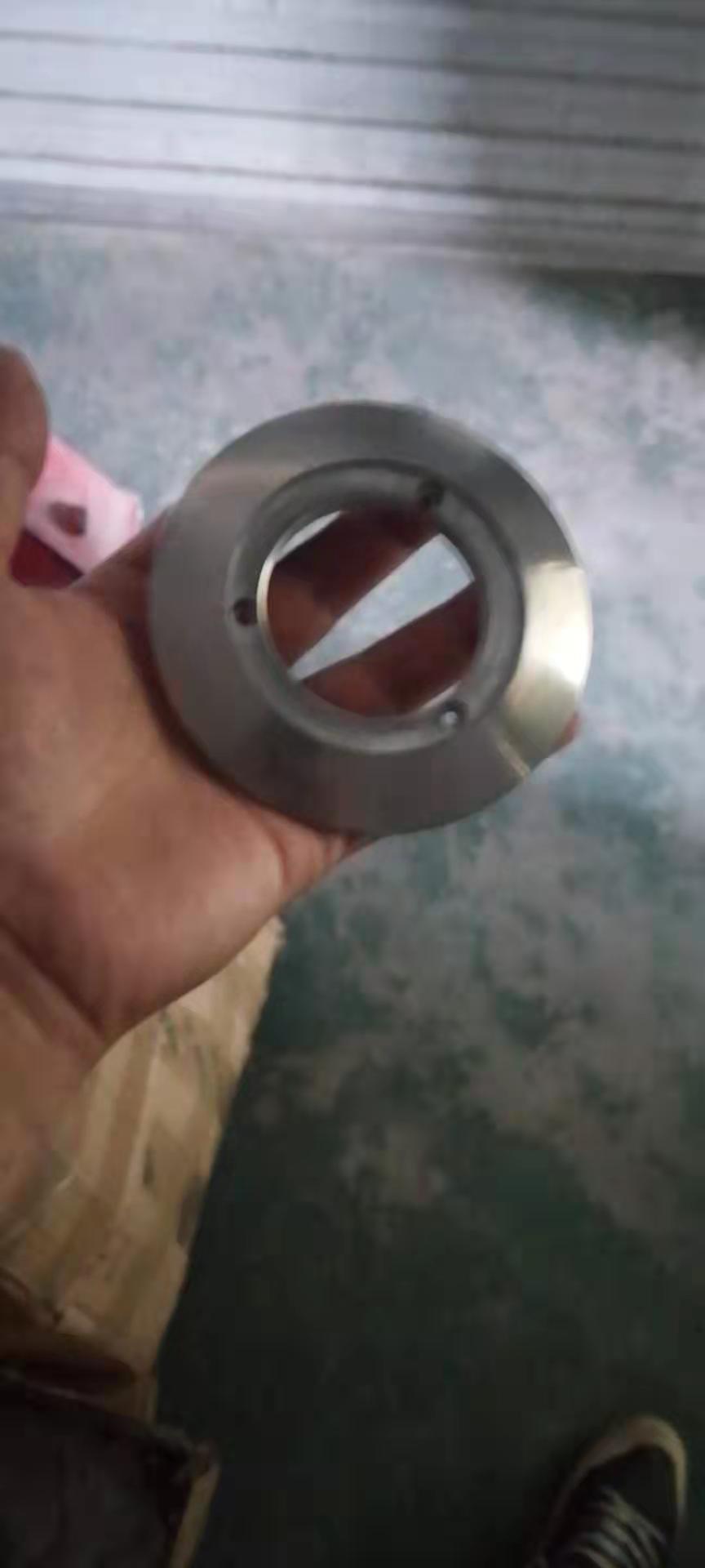 寻求东莞普通镀银的加工厂（不是真银），目前每款两百件