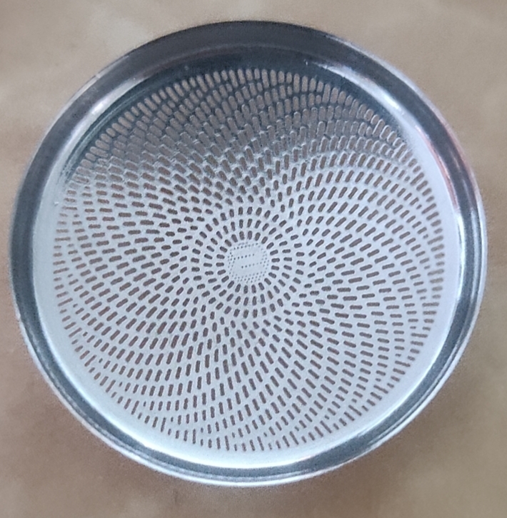 寻求五金冲压加工厂，量每个月三十万件