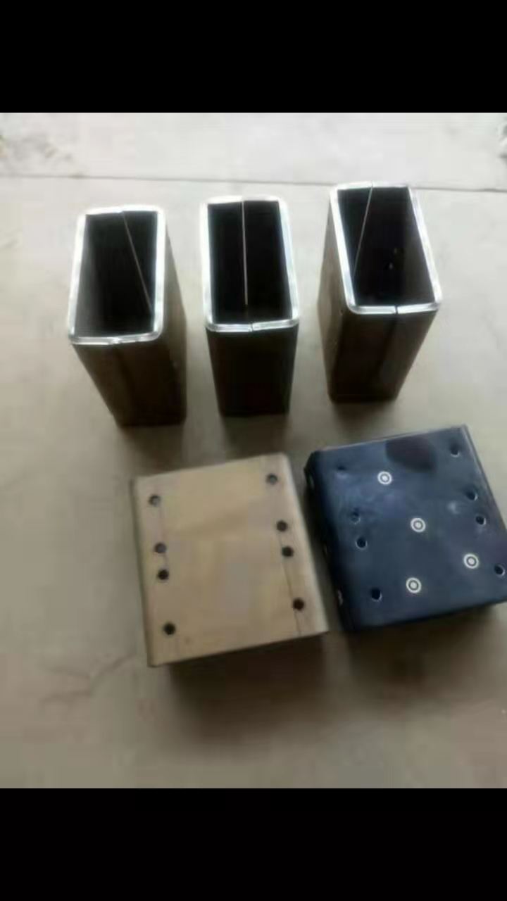 寻求五金冲压加工厂，目前有三款，每款每批最低一万套起步