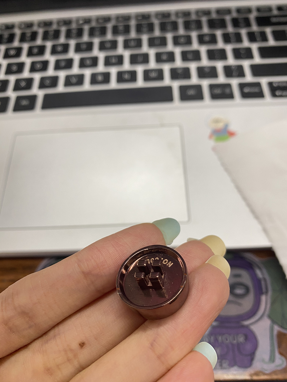 寻求深莞压铸加工厂，材质是锌合金的，提供模具，包工包料