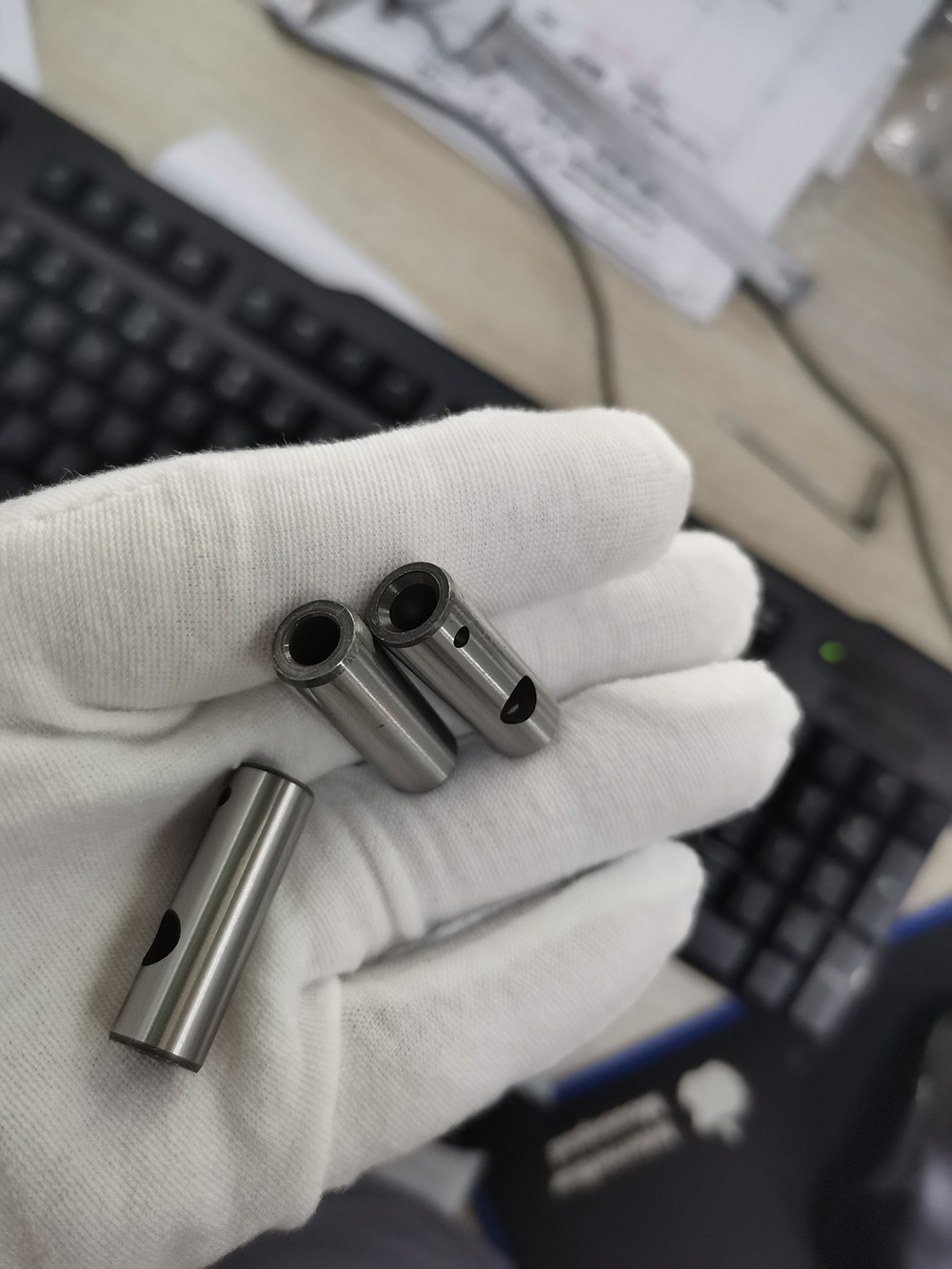 寻求深莞地区做无芯研磨内研磨的加工厂，前试样