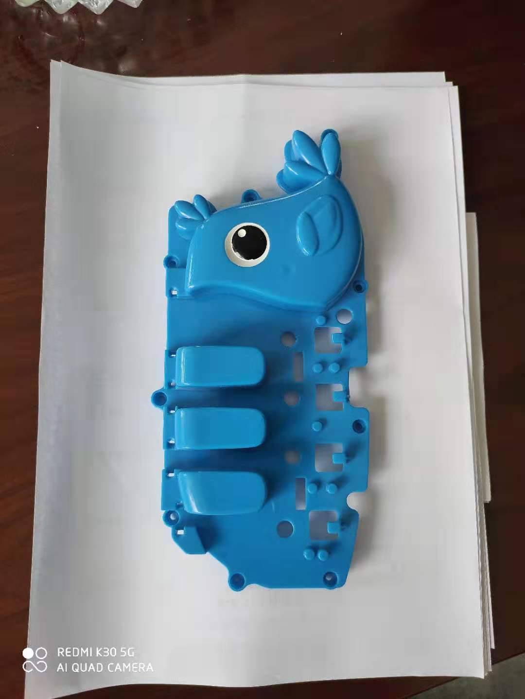 寻找东莞周边做塑胶小枪喷油的加工厂，量有三款，每款每批几千件