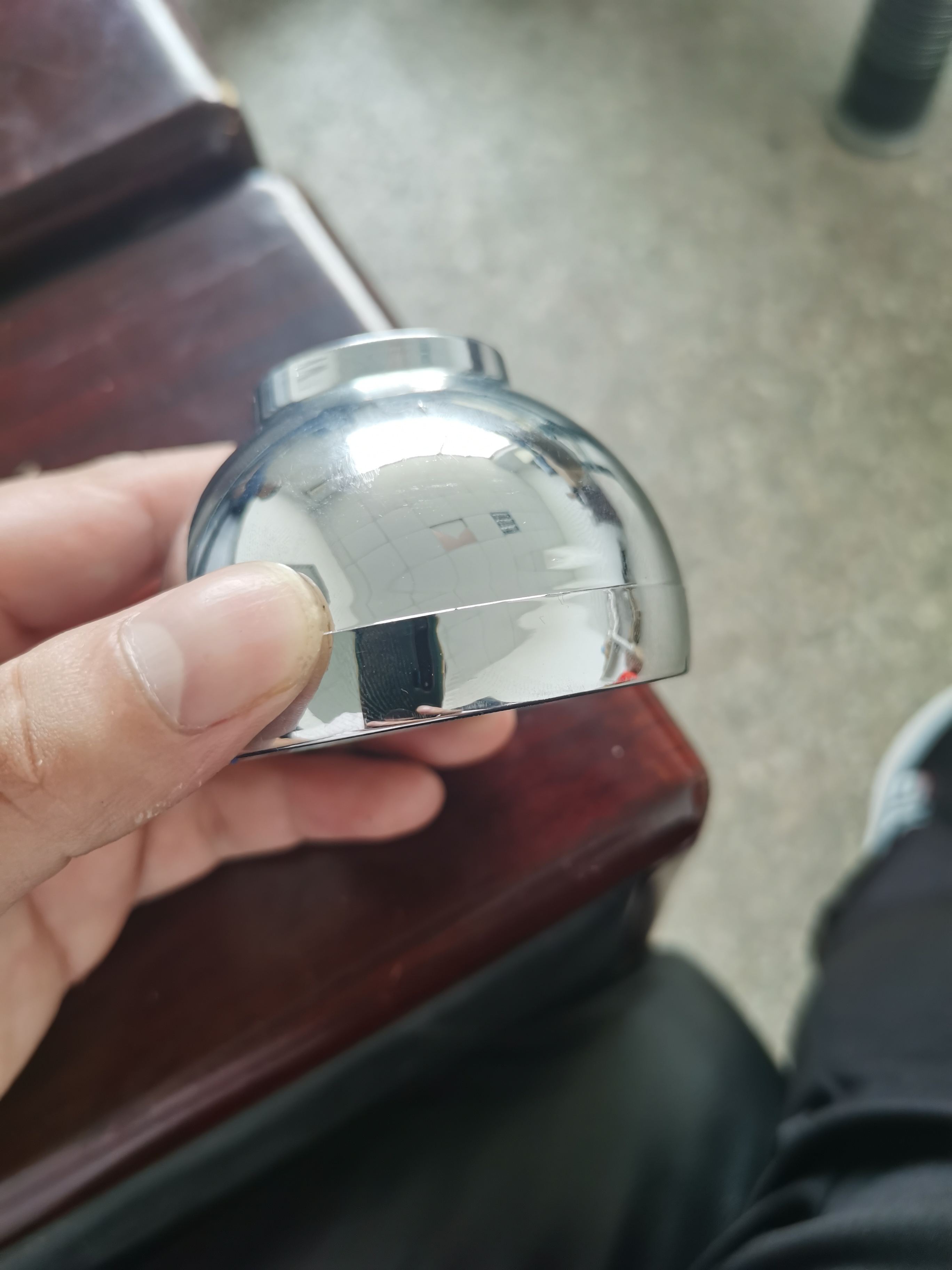 寻求江浙沪的塑胶电镀亮铬加工厂 ，目前有1~2万个产品需要电镀