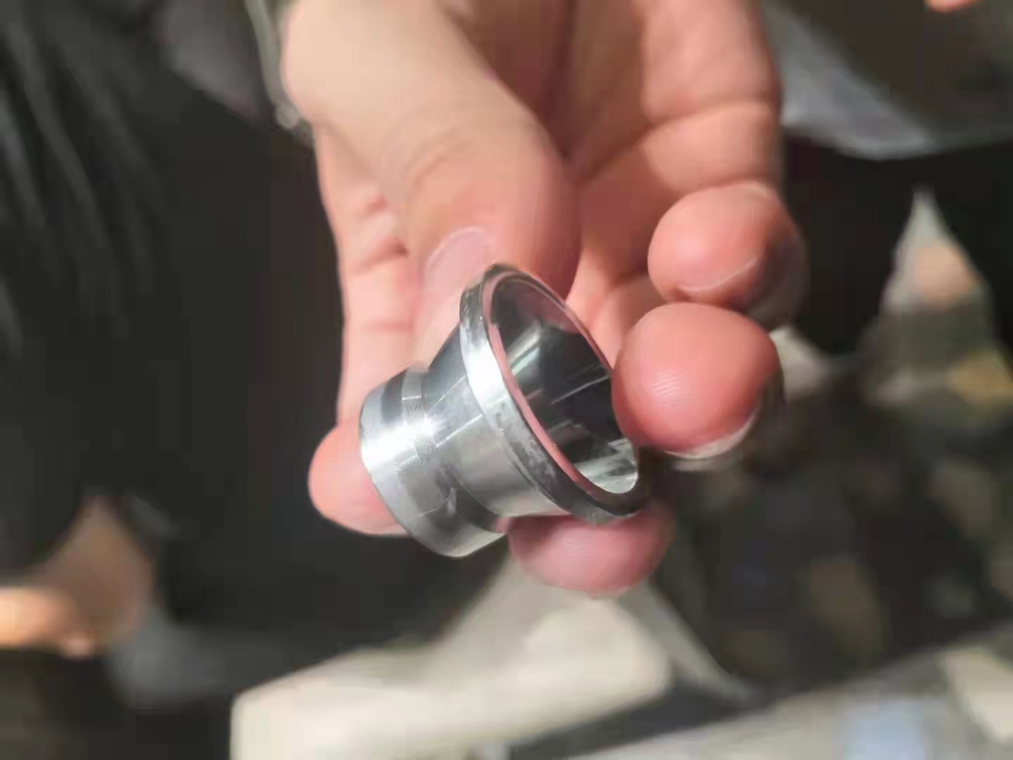 寻求镀膜加工厂，量年需求几万件，分几批加工