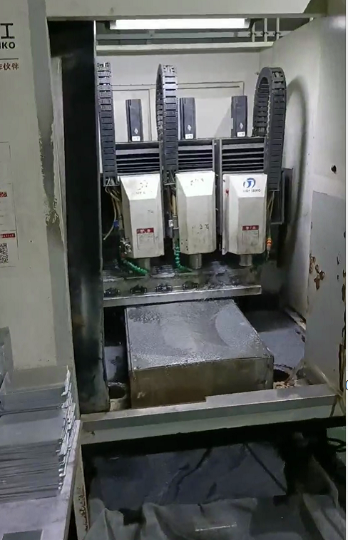 寻求深莞精雕三轴的加工厂，需求量300万左右的订单量