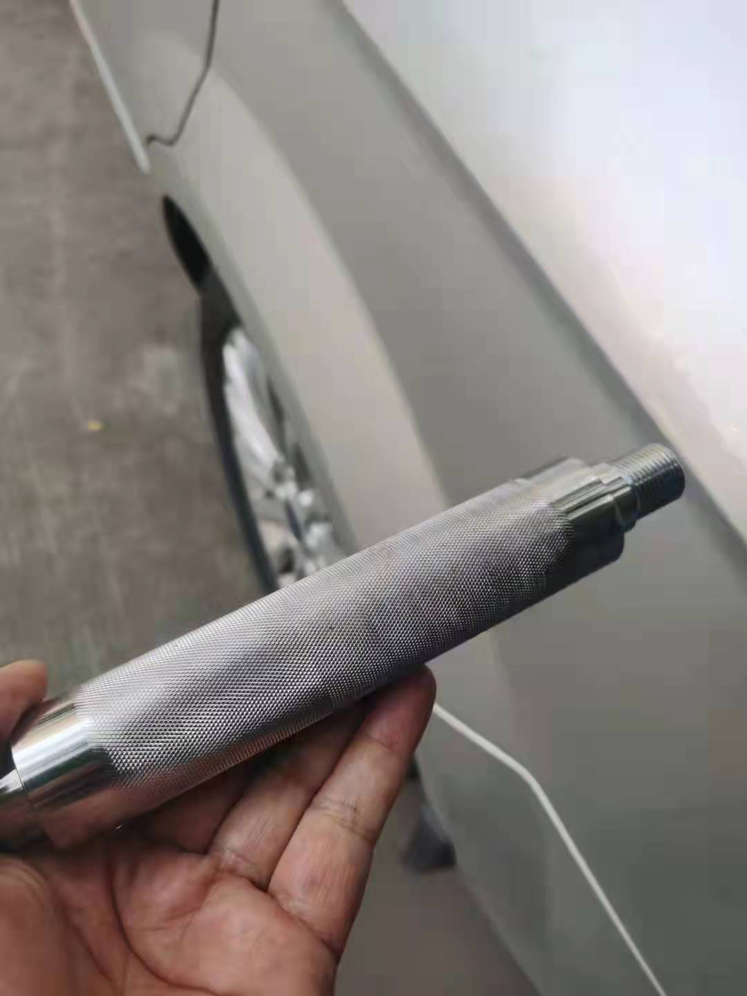 寻求镀亮铬加工厂，量大，到月底有九万件，一直在做的