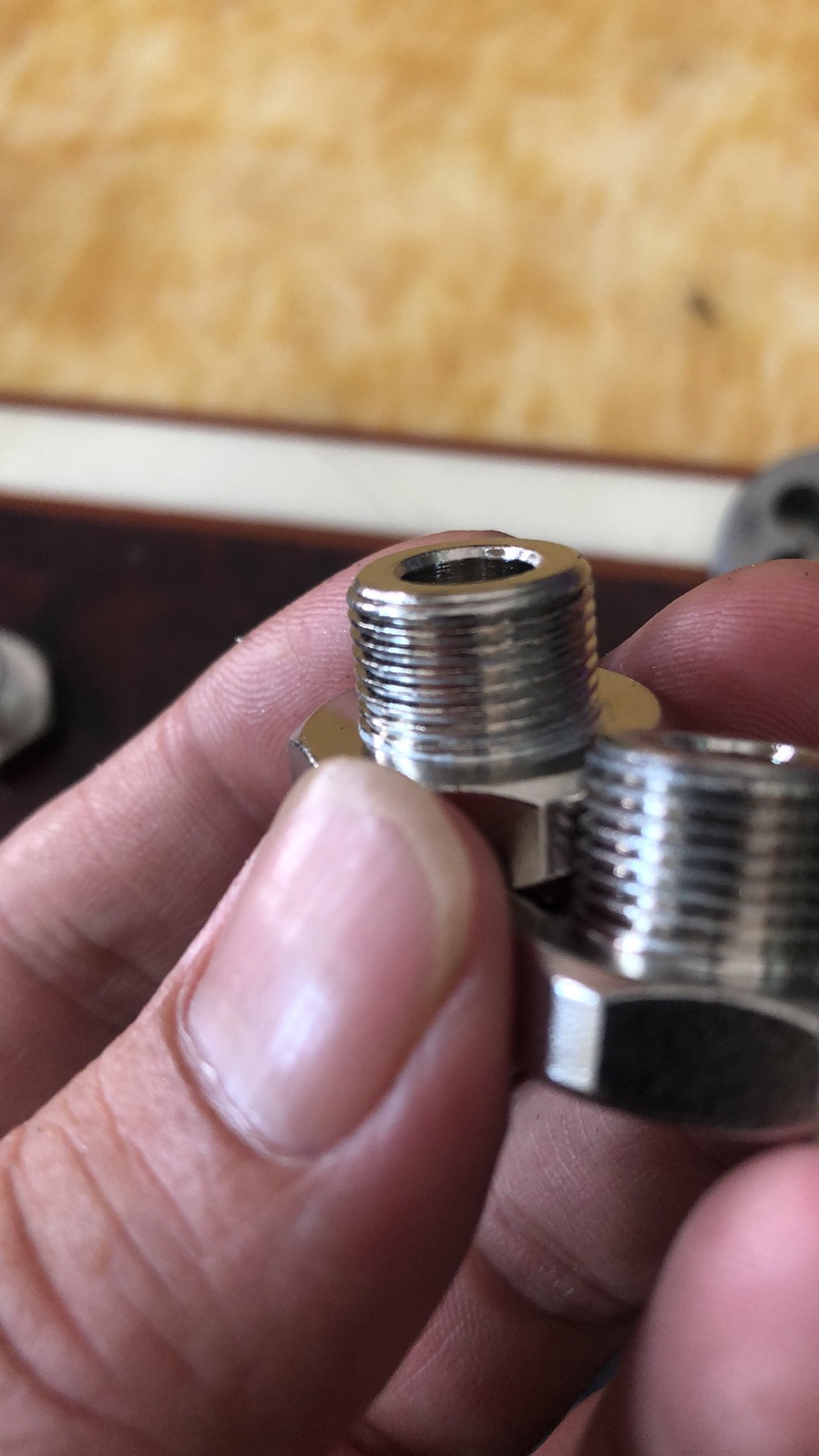 寻求机加工，五轴轴心机的加工厂，量还可以