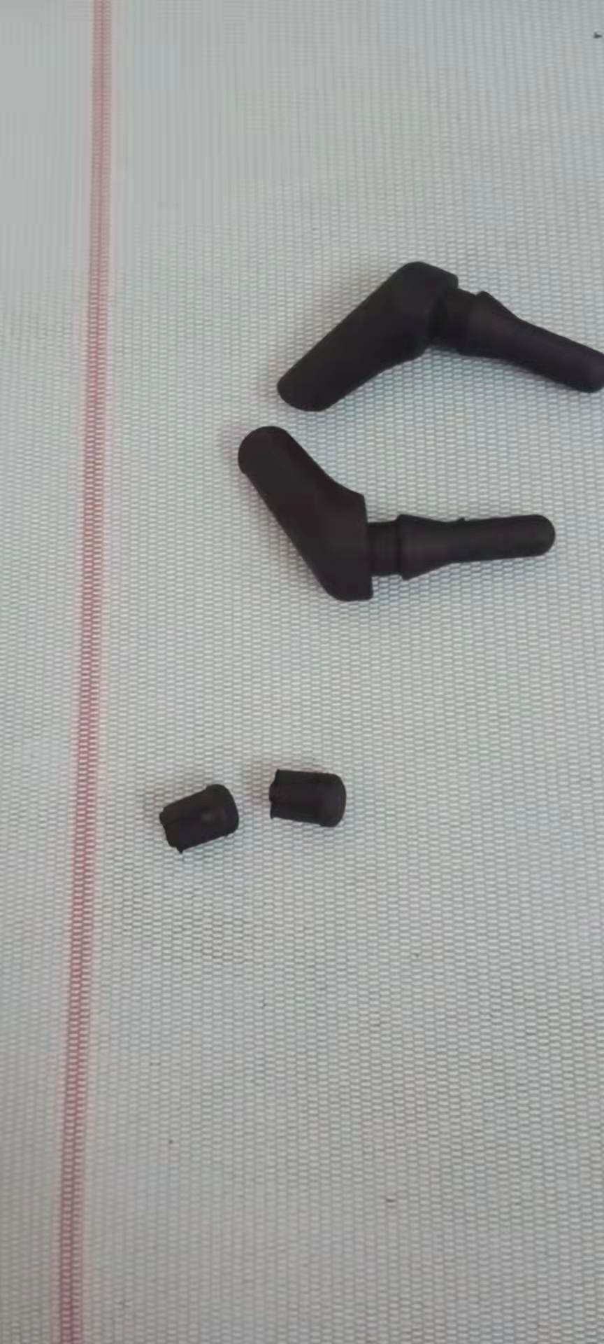 寻求有可以做硅胶的加工厂，量有大概有五六千件