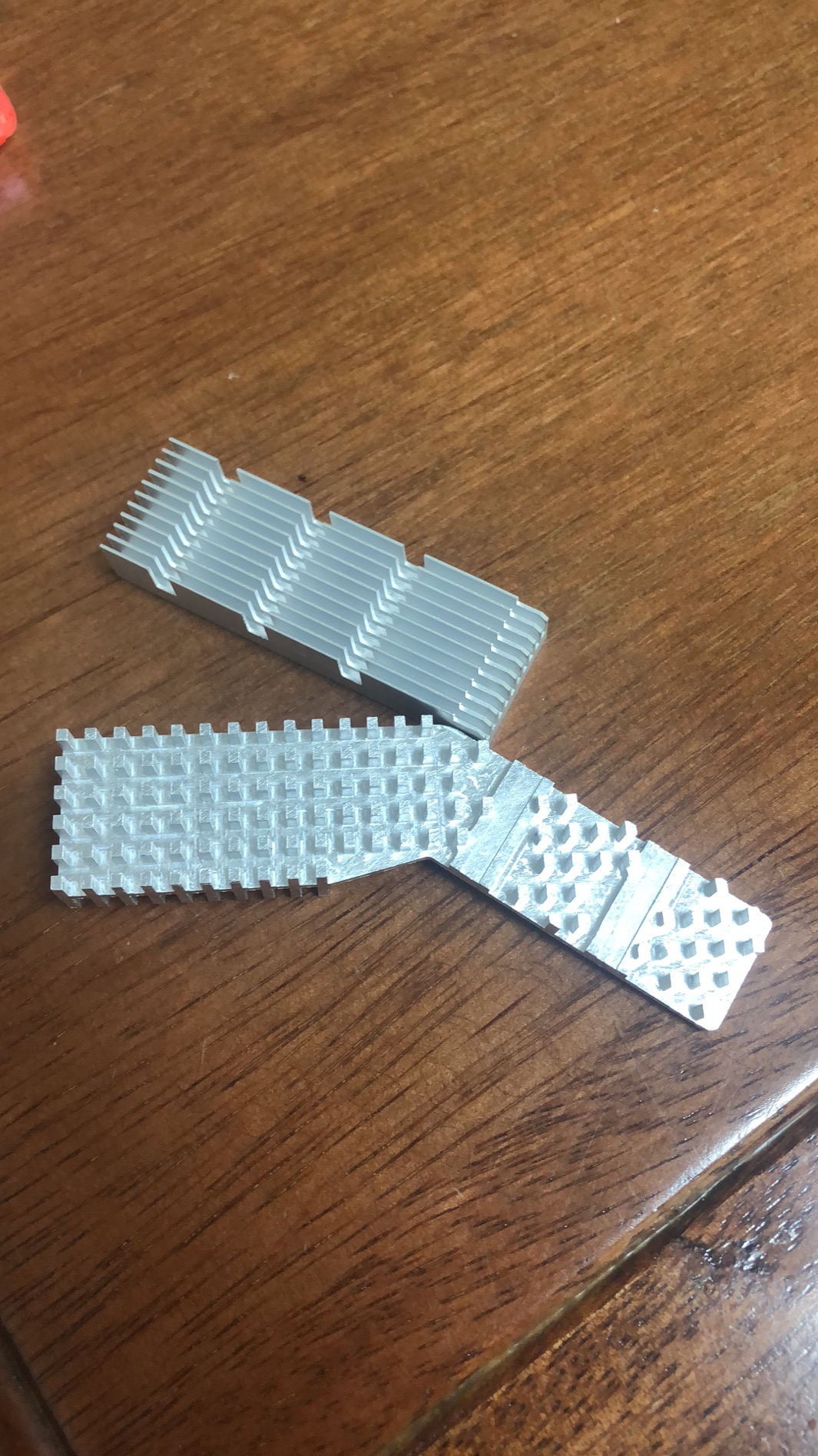 寻求做散热片的加工厂，年需求200k，长期量