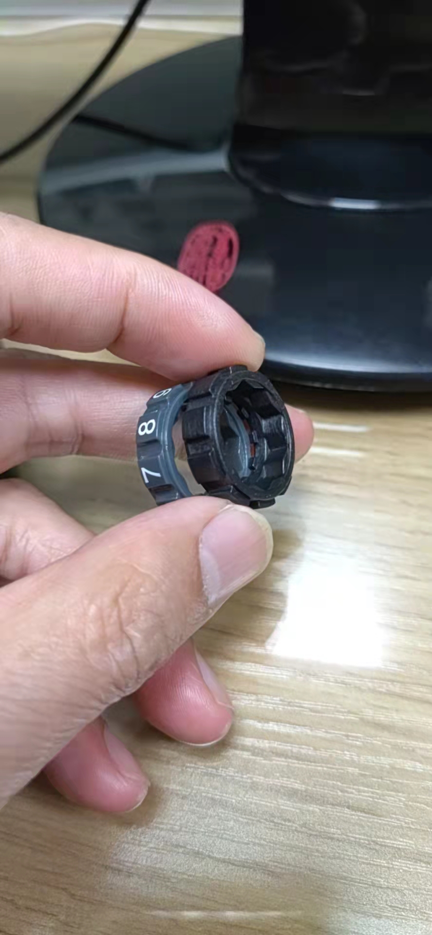 寻找东莞石碣附近地区滚印加工厂，目前是在打样阶段