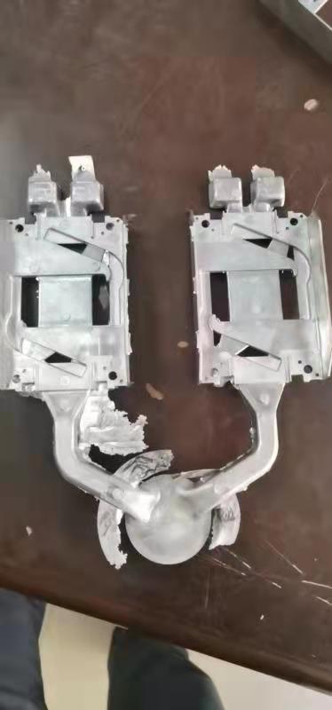 寻求东莞黄江周边冲切模的加工厂，目前先要开一套