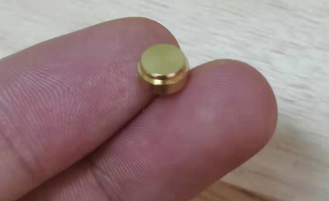 寻找深圳宝安附近能镀真金加工厂（24K），有1万个