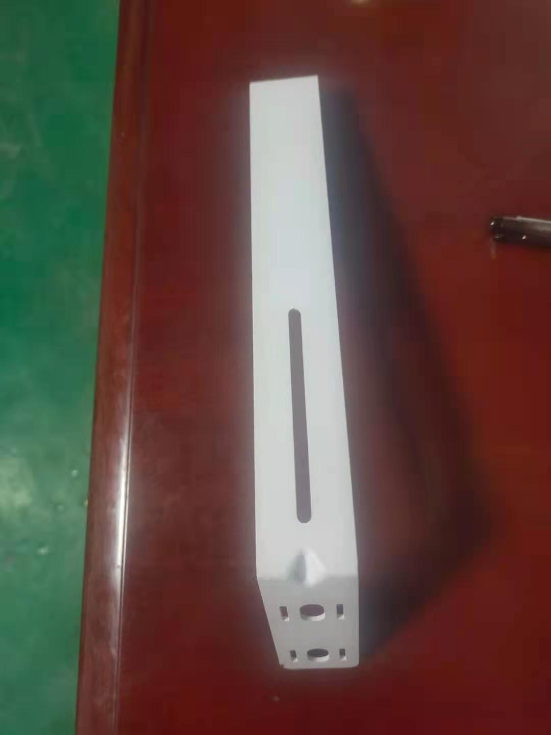 寻求东莞附近电泳白色的加工厂，厂家可以先按最低起订量报价