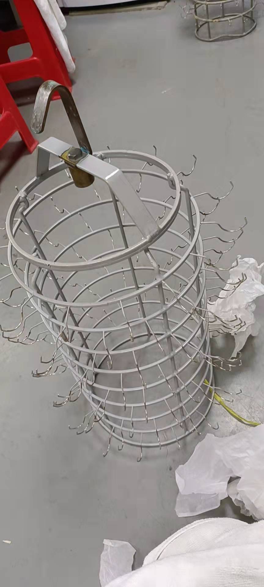 寻求有可以做水镀笼子的加工厂，如图，量不定