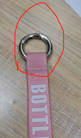 寻求清溪或者周边有做钥匙扣的加工厂，量还可以