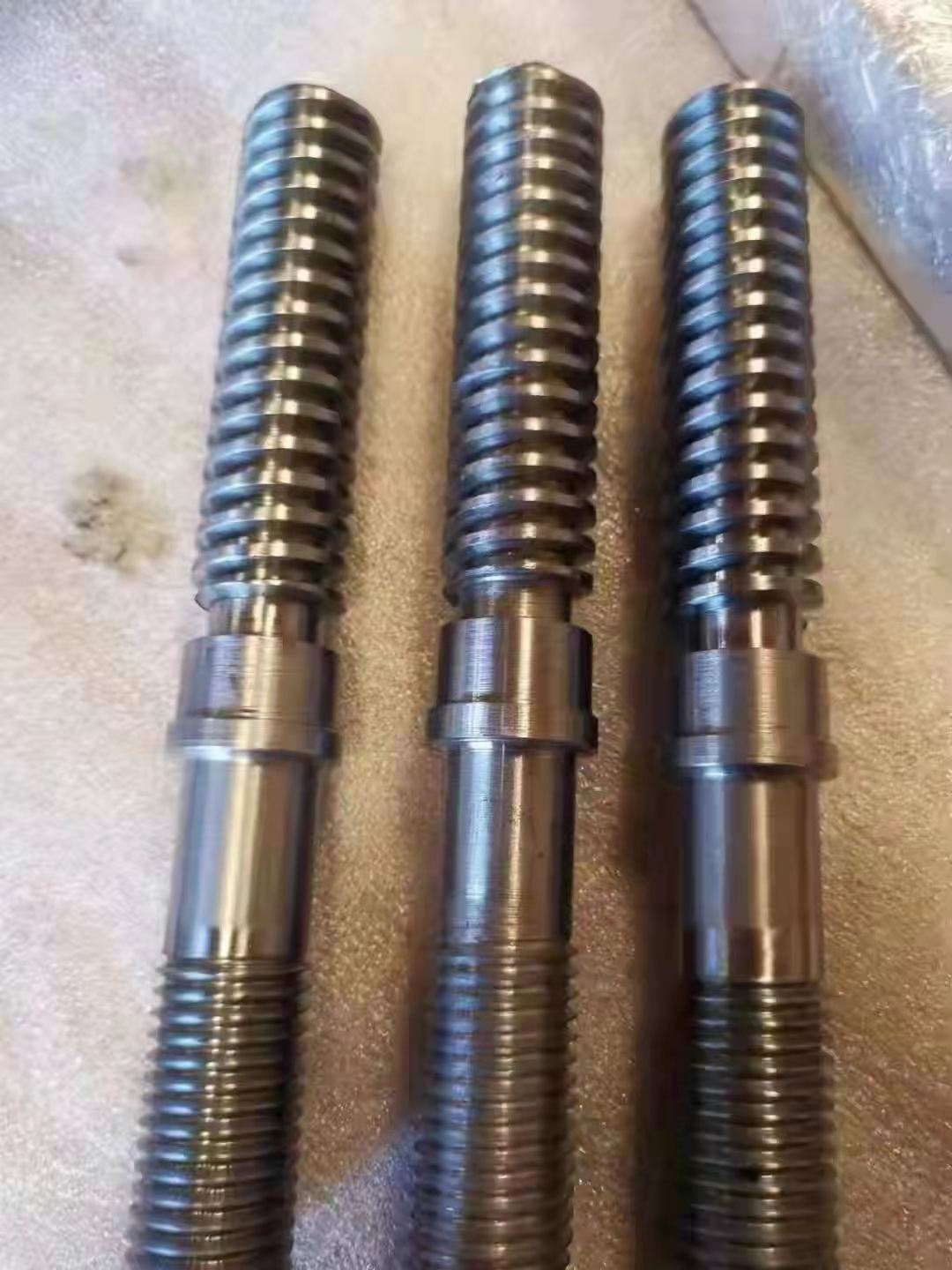 寻求深惠莞做螺栓扣件，丝杆的加工厂，月需求量十万件