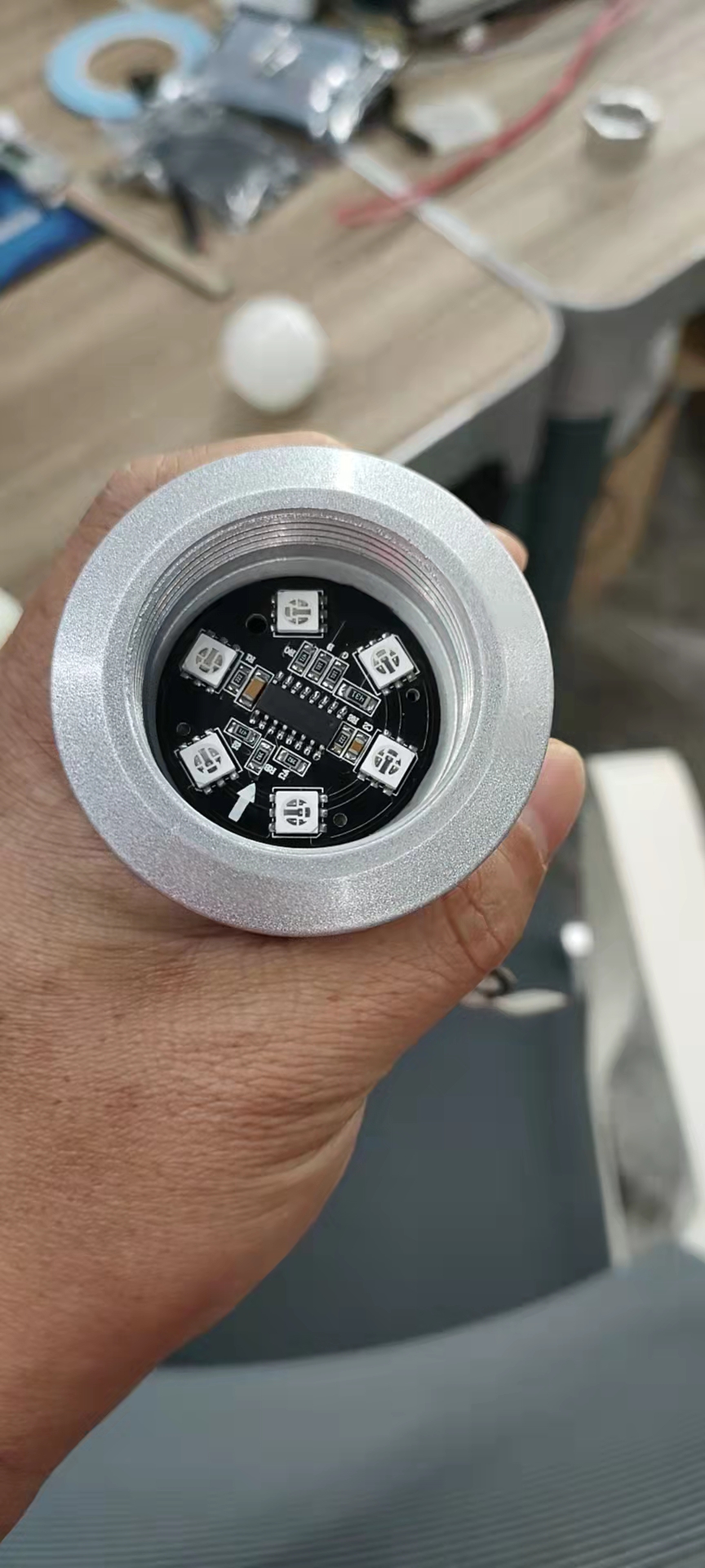 寻求深圳光明或周边东莞近点地区喷粉加工厂，目前是打样600件