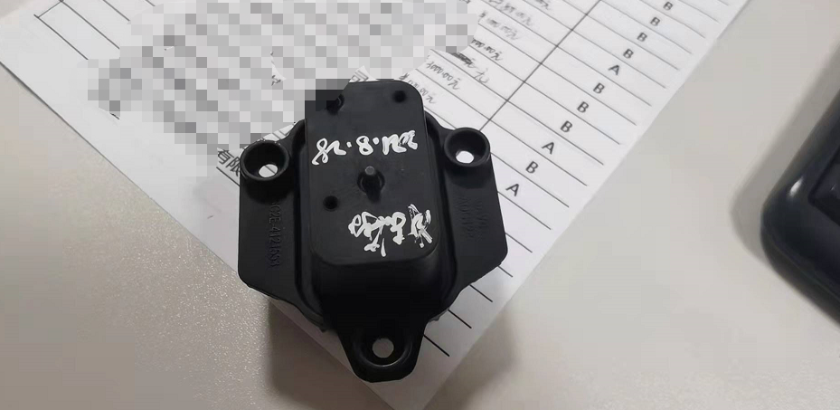 寻求阳极氧化加工厂，量还可以，如图工件现在有三万~四万件