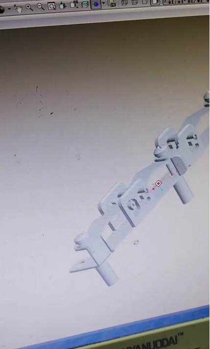 寻求五金冲压加工厂，第一批有五万件，材质是不锈钢304