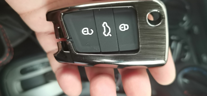 寻找电镀枪色加工厂，目前先试产，后期还是会有量的