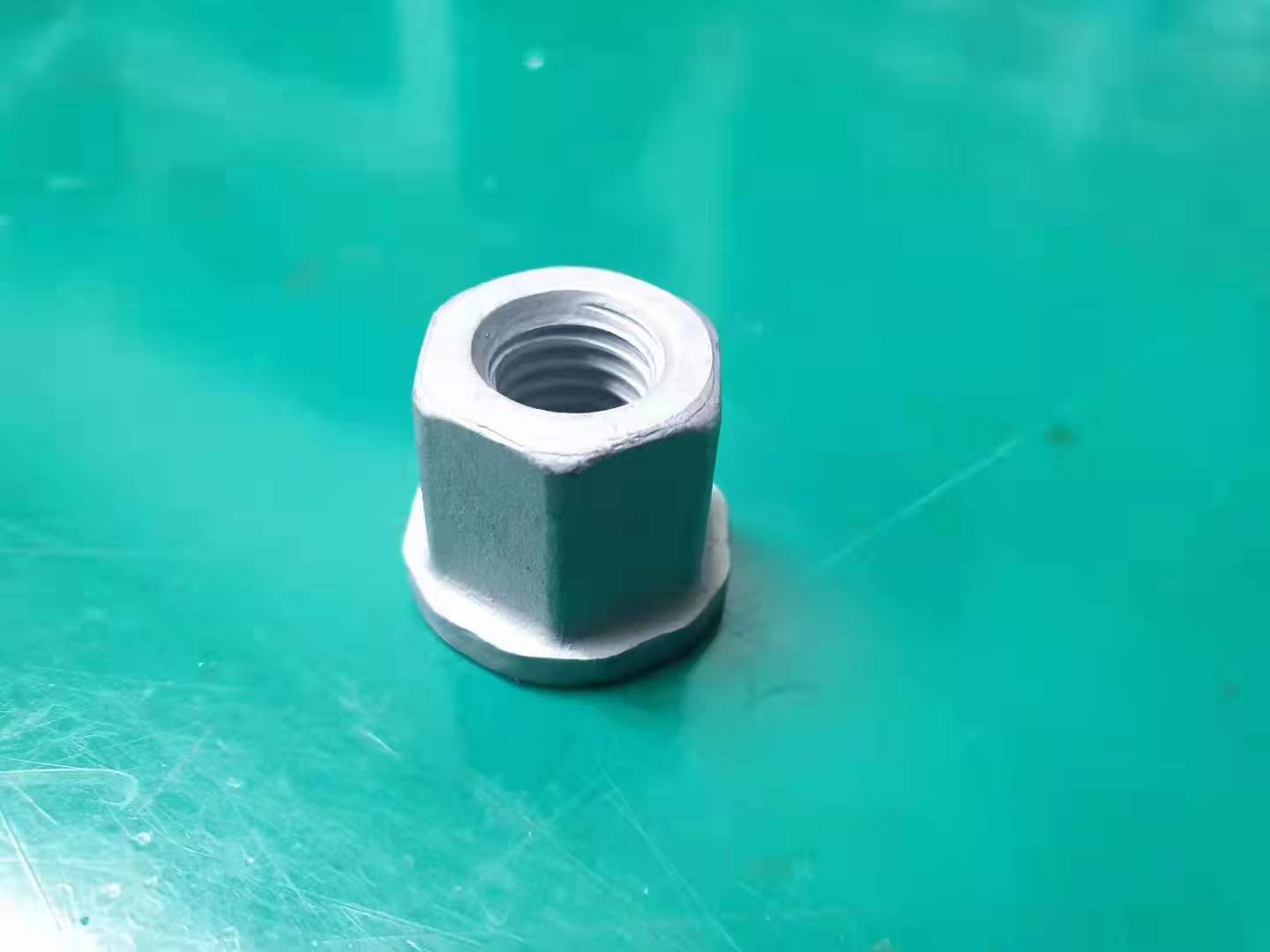 寻求模具五金冲压加工厂，每单200k，材质是不锈钢304的