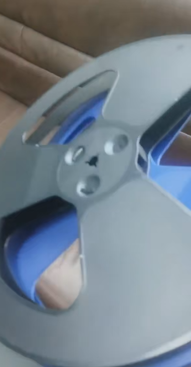 寻求有做塑胶端子盘的加工厂，每个月量是3-4万套，材质是塑胶ps/pp都可以