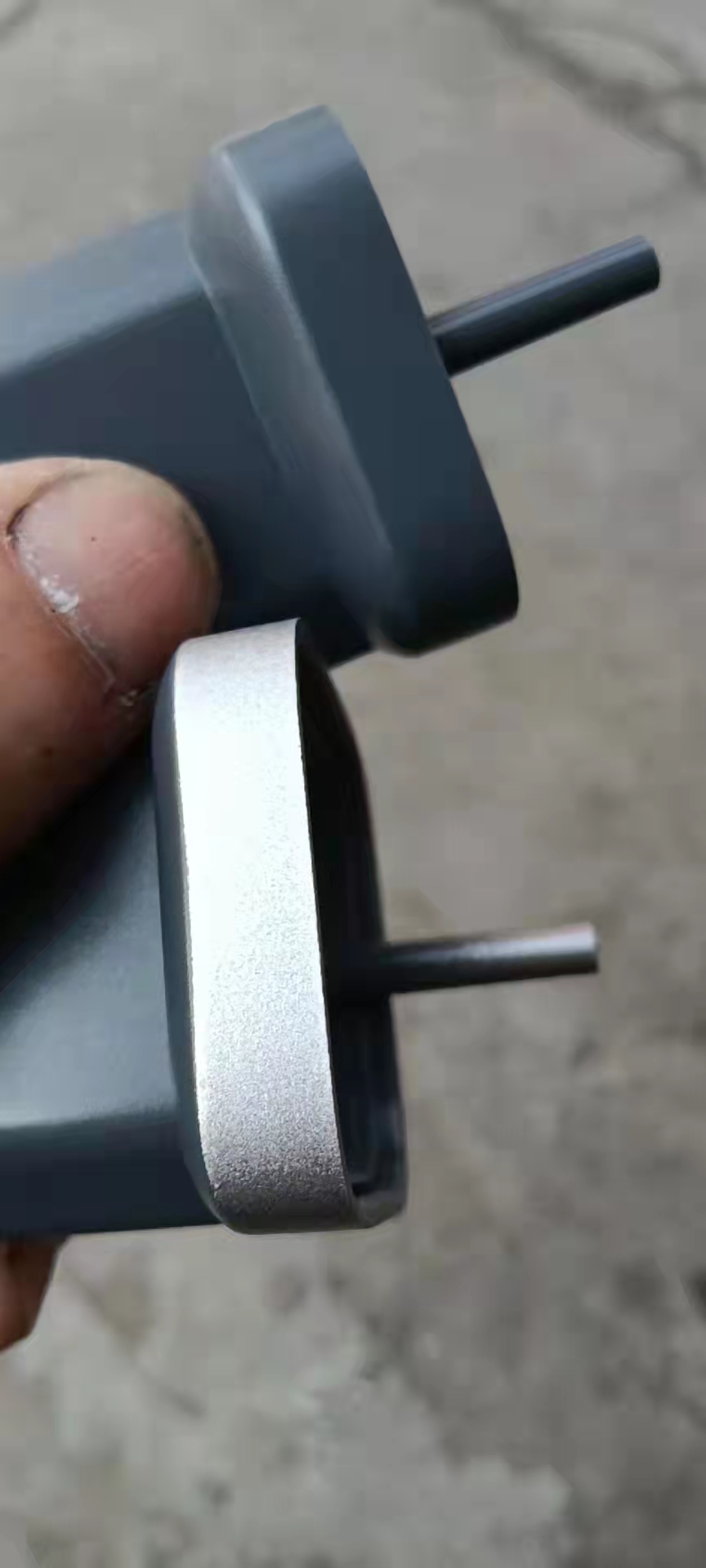 寻找东莞长安附近地区喷银油加工厂，量有4-5万件