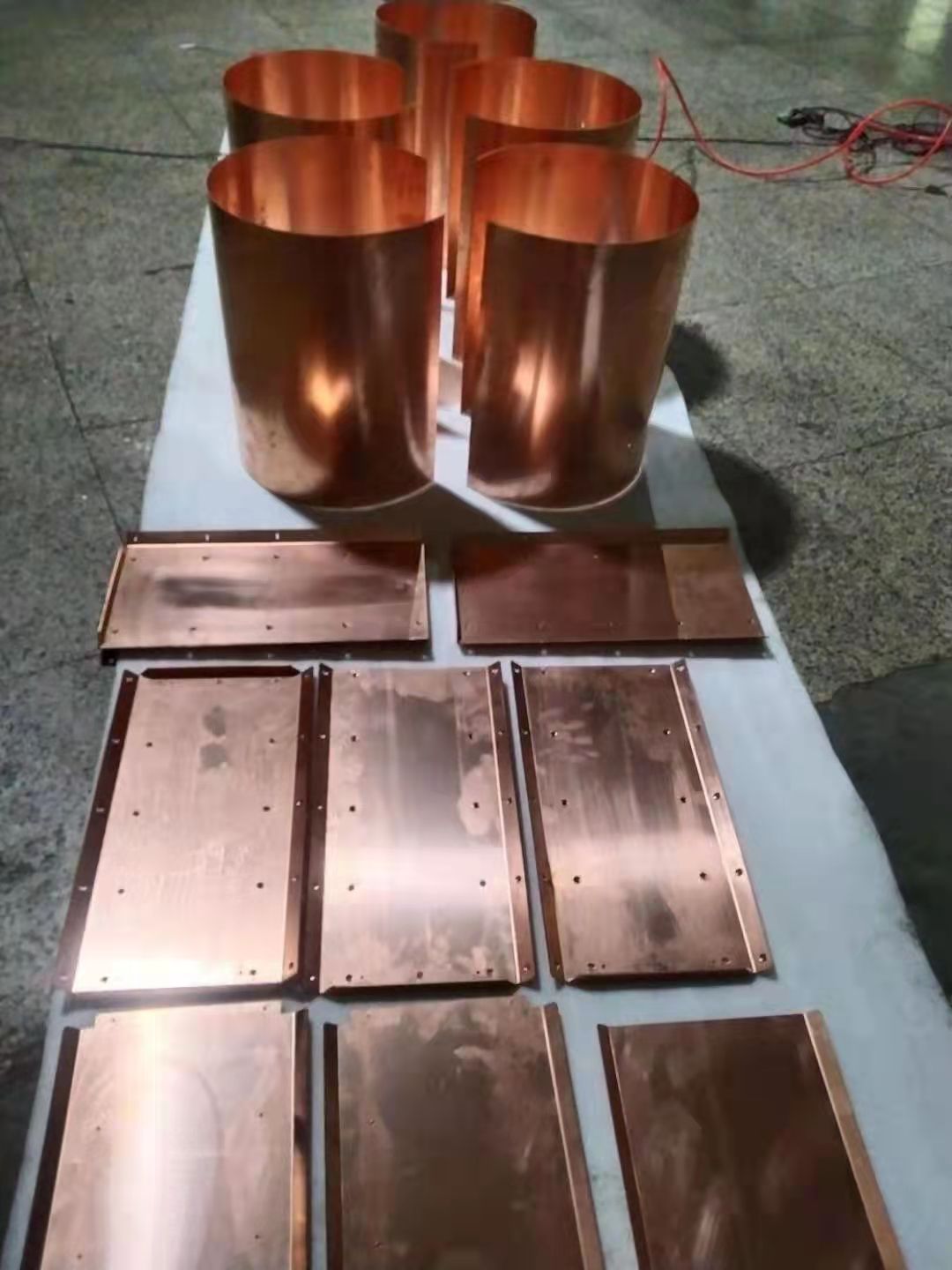 寻求镜面抛光+镀硬铬或者装饰铬的加工厂，目前打样五套/15件