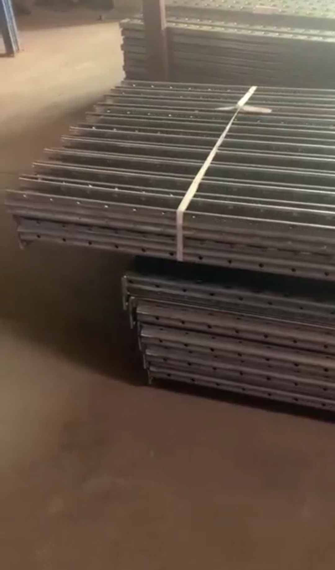 寻求做大件的喷粉加工厂，目前有22吨，后面经常有货的