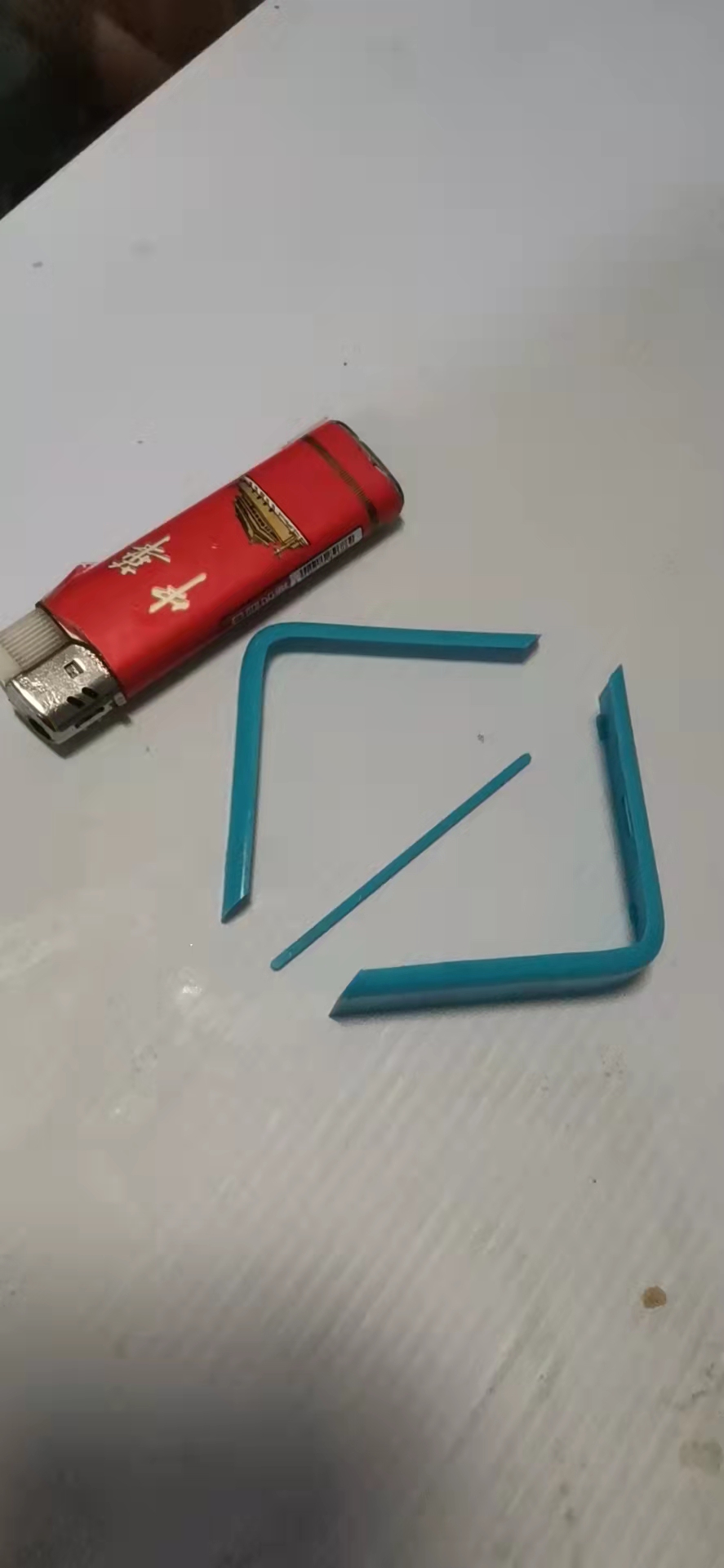 寻找东莞长安厦边周边喷uv加工厂，一个小产品