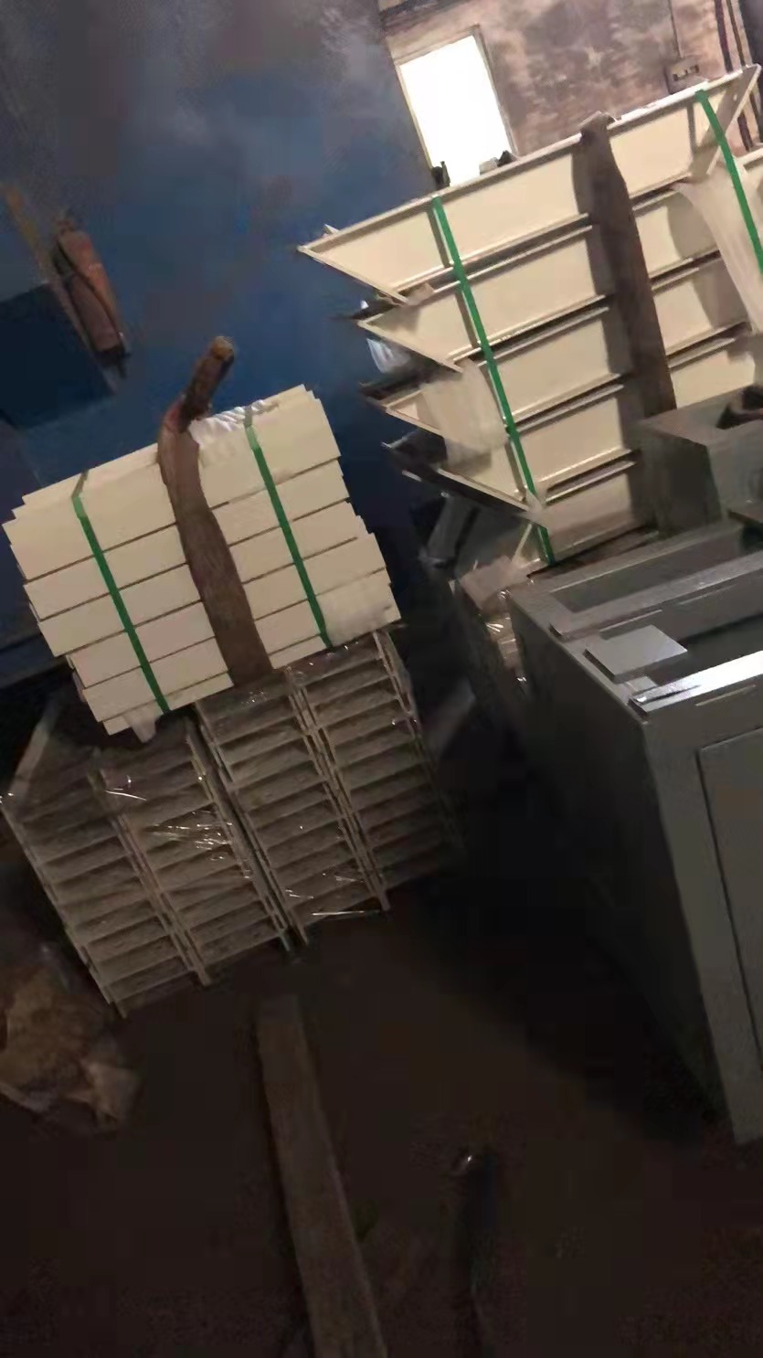 寻求佛山喷粉加工厂，大概有60吨左右，材质是A3钢的