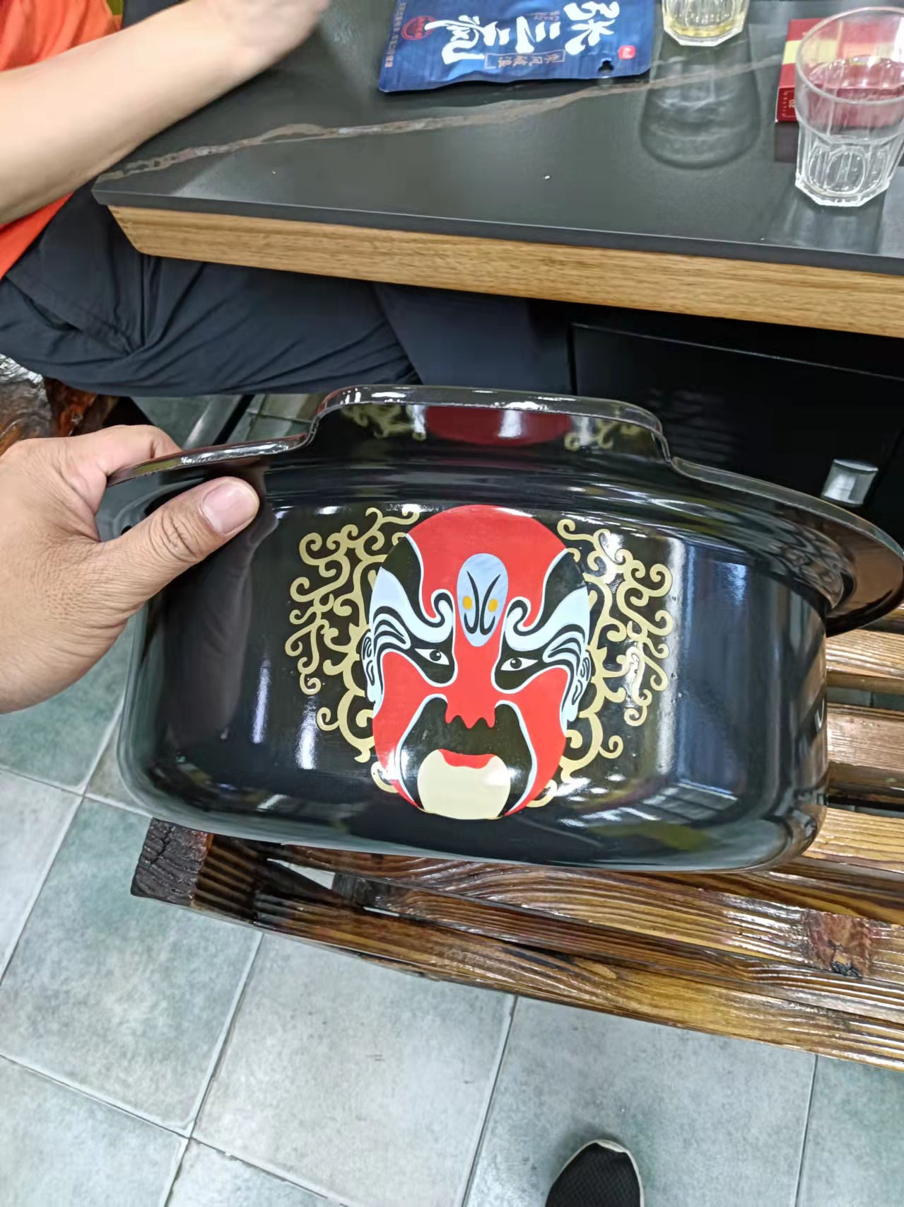 寻求深莞有做如图火锅锅具生产加工厂，我们要一体加工好给到我们的