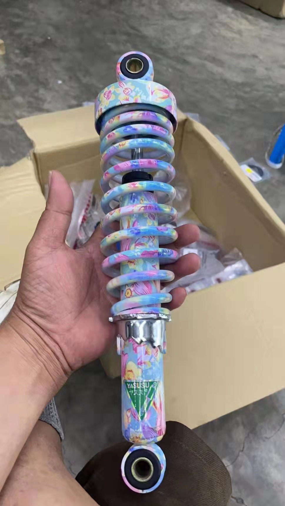 寻求水转印如图效果加工厂，每月量有万把套