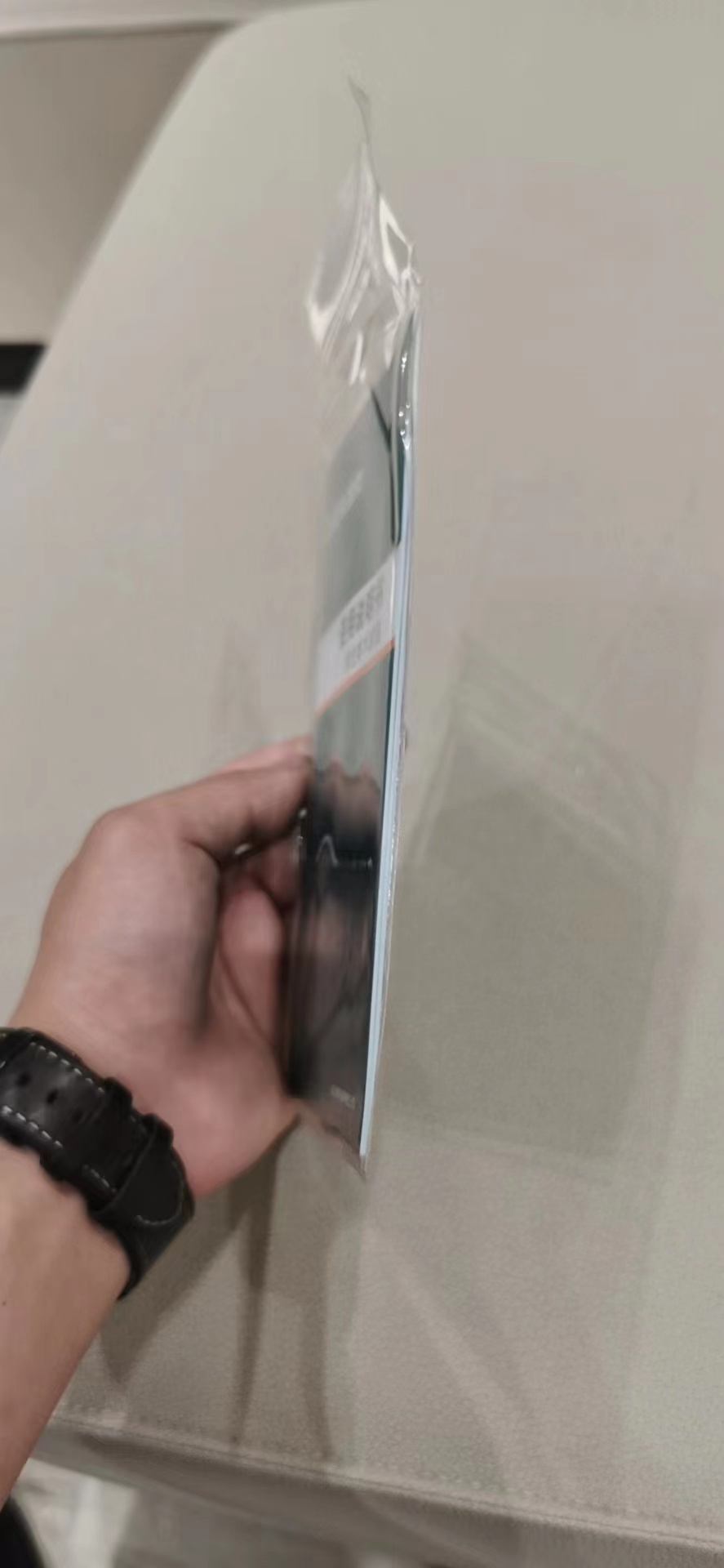 寻求有做PE,或做pVC胶带的加工厂，量是很大，每批量至少出货5-10万件