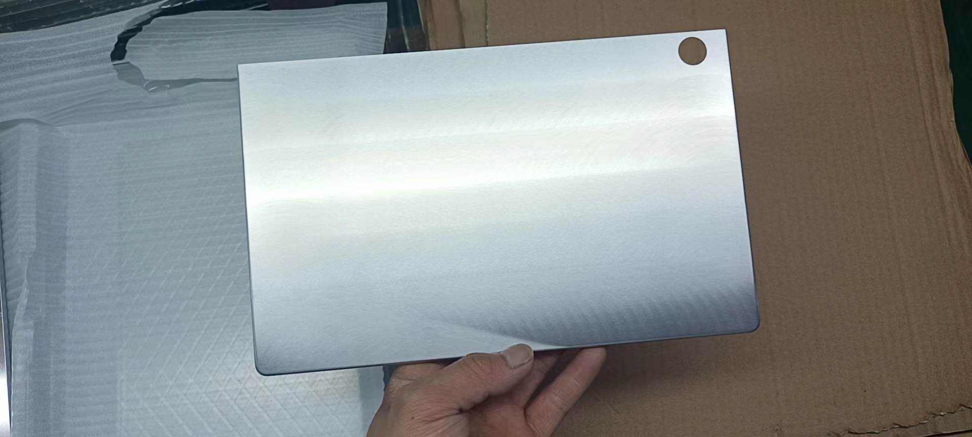 寻东莞配合度高的CNC合作加工厂，每天有一万件