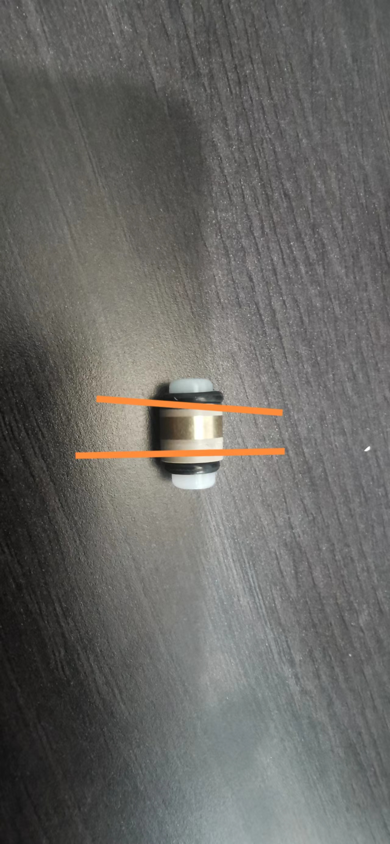 寻有做镀金的加工厂，目前有2000多件，每年都有的