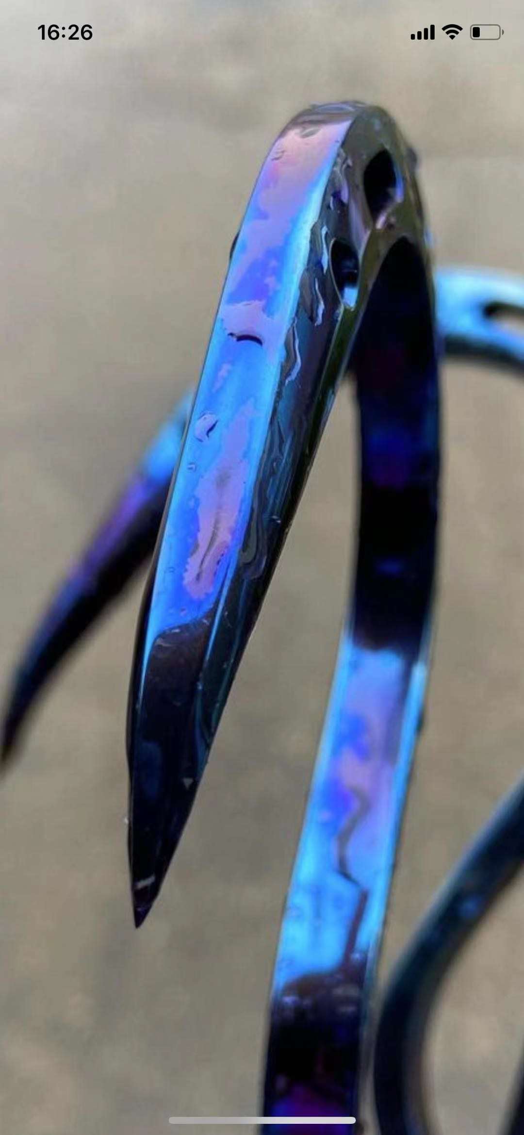 寻有做钛合金氧化合作加工厂，目前1-2百件，开始小批量的