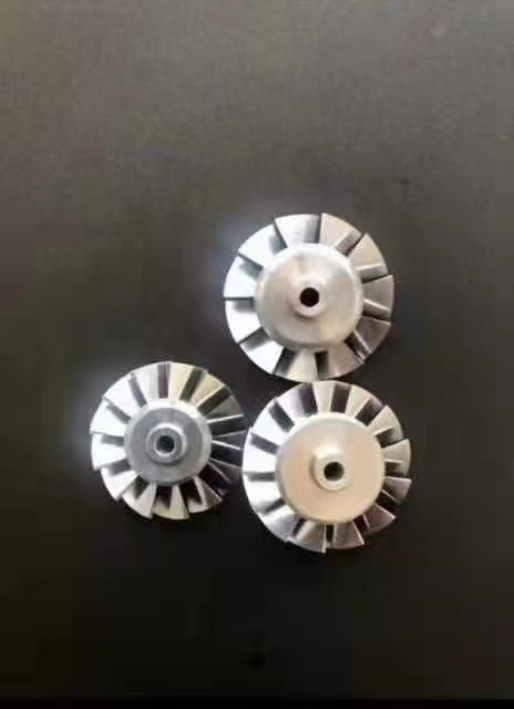 寻求压铸加工厂，量是很大的（具体多少厂家这边没有说）