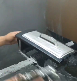 寻求东莞桥头或周边地区盖模喷油加工厂，量有2万件