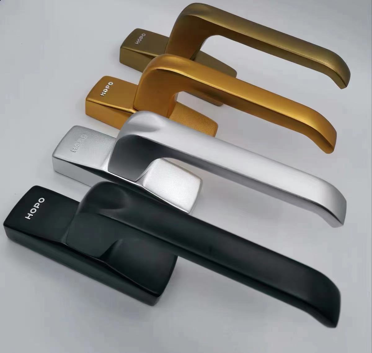 阳极氧化+喷砂外发加工，一个月三万件，材质是铝合金