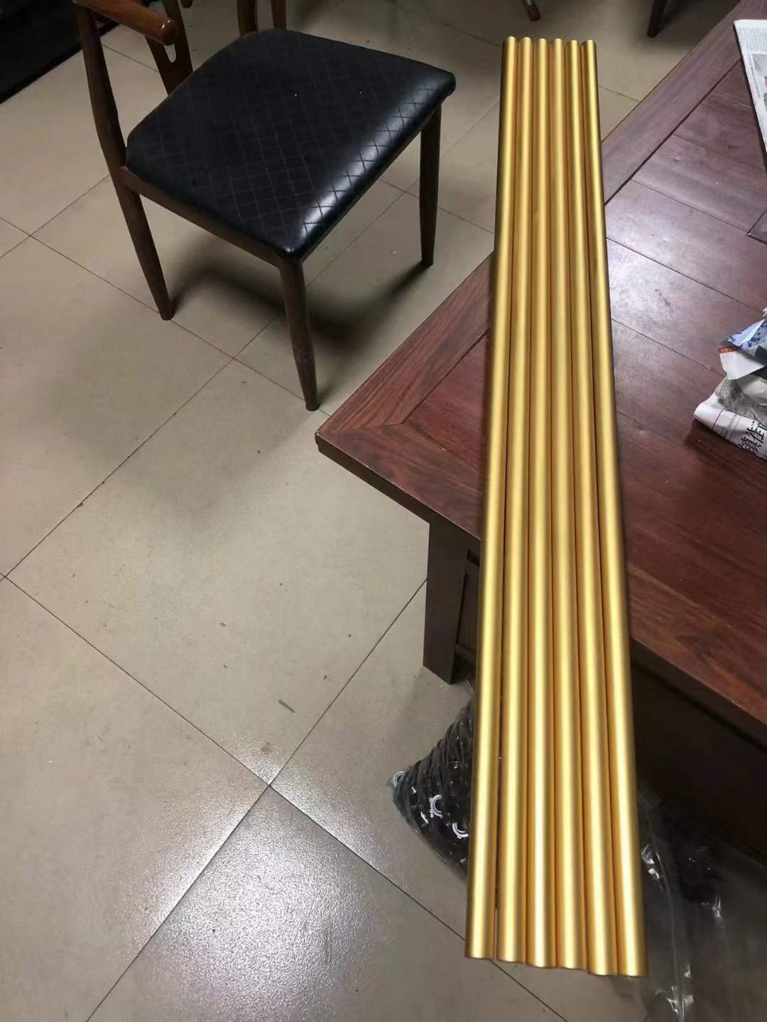 寻比较整正规的阳极氧化加工厂，这款产品这批目前有300件