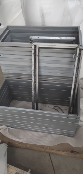 寻找东莞厚街附近地区五金喷油加工厂，量每月有几百套