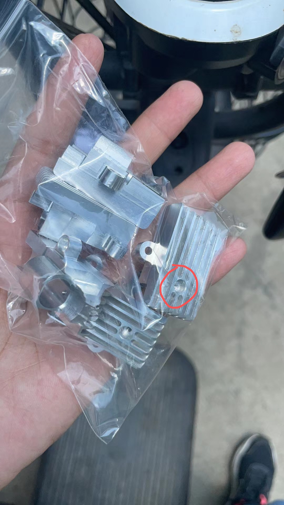 寻找东莞黄江田心附近做阳极氧化的加工厂，总量有80万件