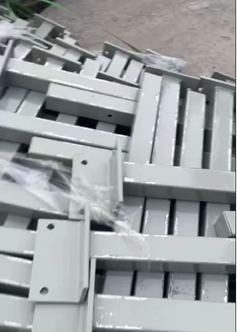 寻找深圳龙岗地区喷粉加工厂，目前有180个五金护栏要喷