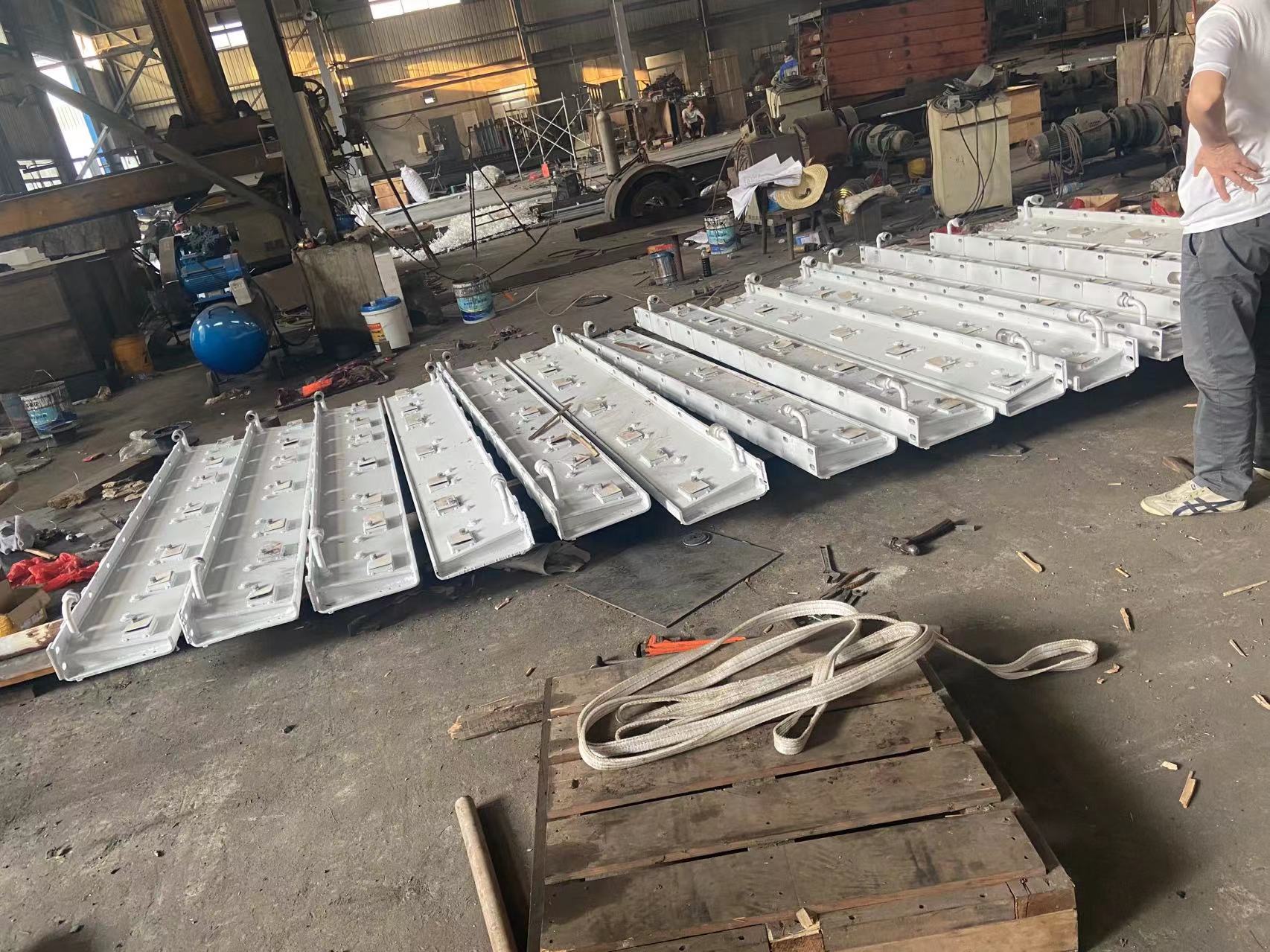 寻求能做真空炉内侧喷铝粉的加工或者提供粉末的供应商