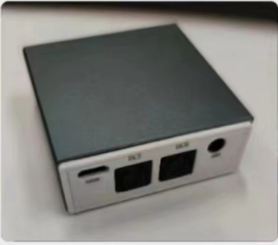 寻有能做类似于图片的设备外壳的加工厂商，具体量不清楚