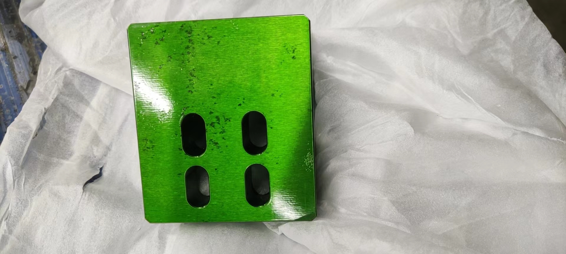 寻找东莞桥头附近地区电泳如图绿色加工厂，目前是打样