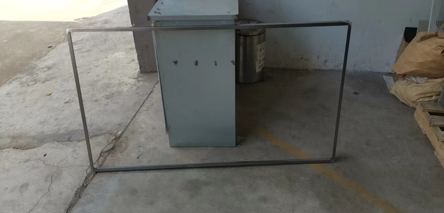 寻深莞能喷钢琴漆的喷涂加工厂，先打样三件给客户确认